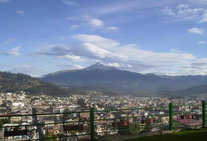 ホテル Hostal Mirador De Otavalo