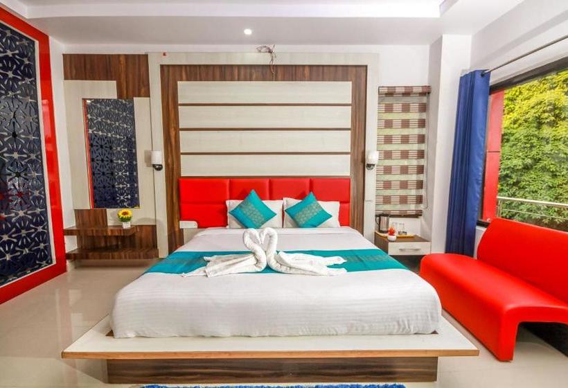 Hotel The Destination