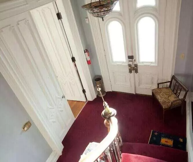 Hudson City Bed & Breakfast