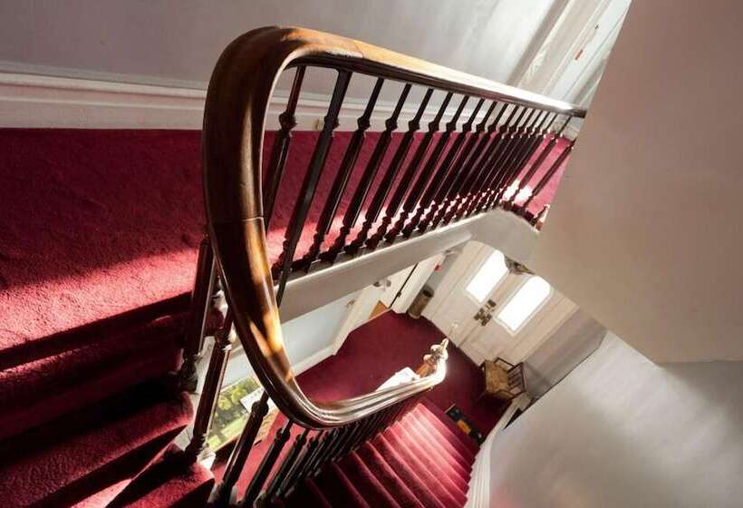 Hudson City Bed & Breakfast