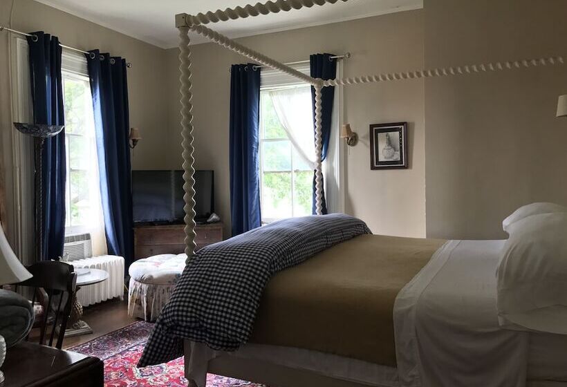 Hudson City Bed & Breakfast