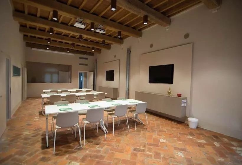 استراحتگاه Pistoia Nursery Campus Agriturismo In Città