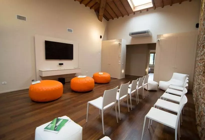استراحتگاه Pistoia Nursery Campus Agriturismo In Città