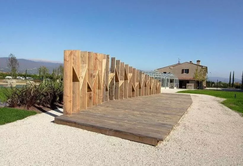 استراحتگاه Pistoia Nursery Campus Agriturismo In Città