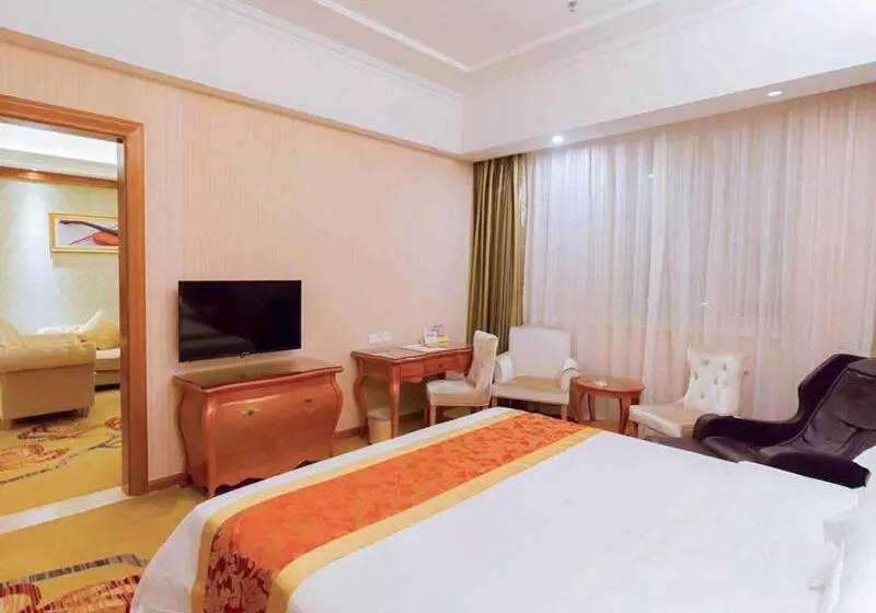 Vienna Hotel Chaoyang High Speed Train Station