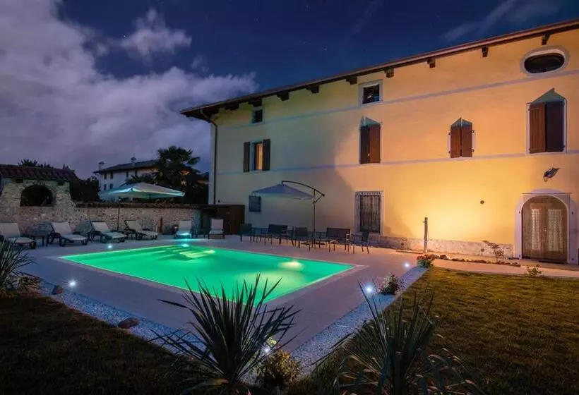 Aamiaismajoitus (B&B) Casa Pellis