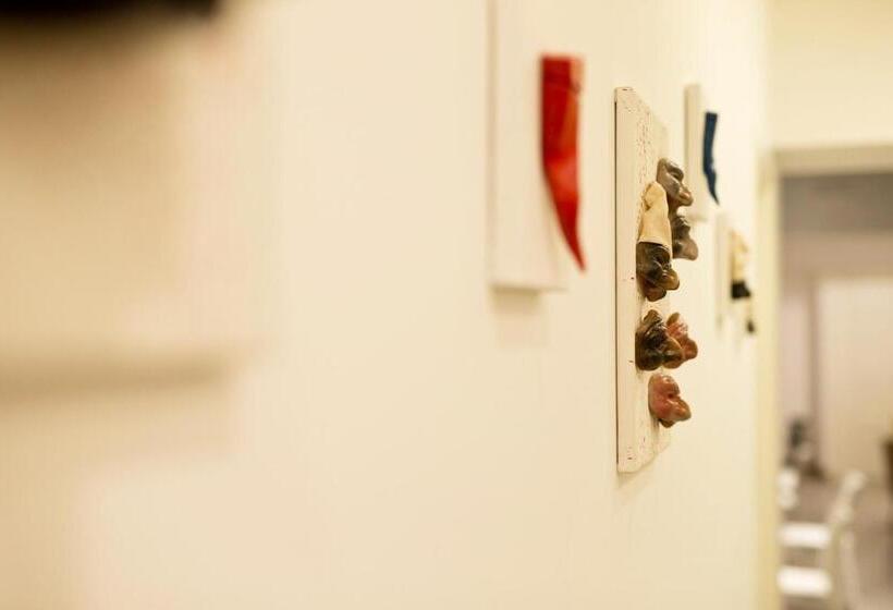 تختخواب و صبحانه Parthenope Suite