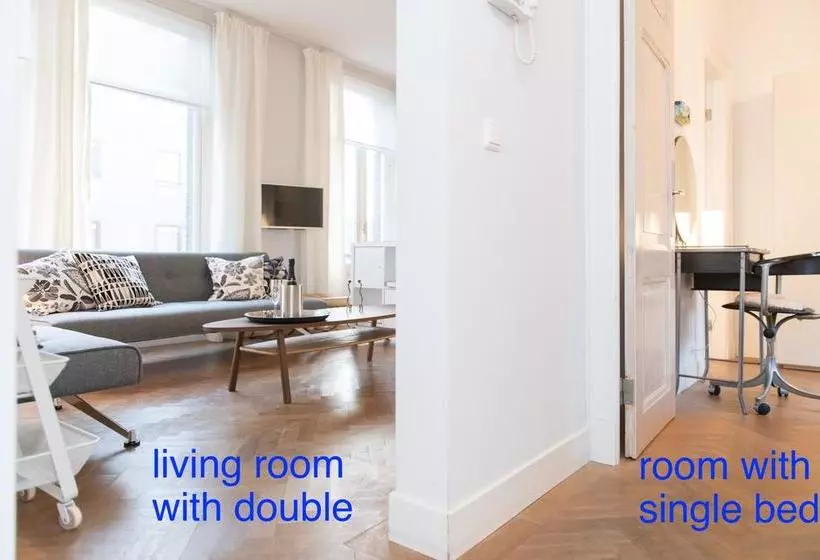تختخواب و صبحانه Sleeping Beauty Apartment Amsterdam