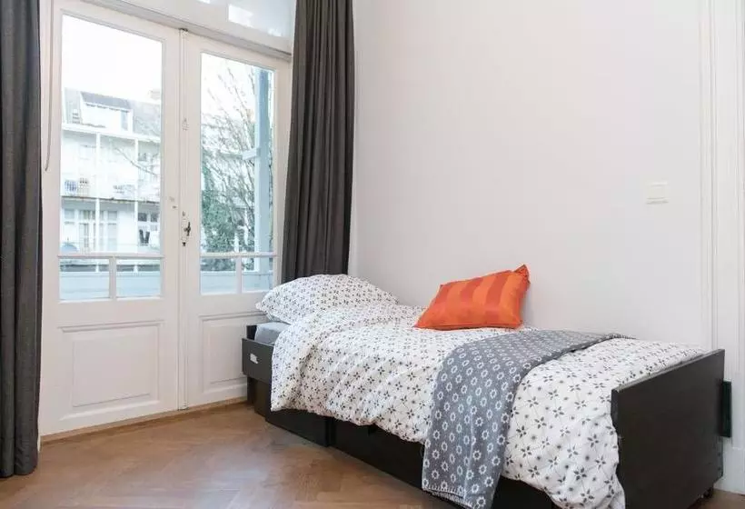 تختخواب و صبحانه Sleeping Beauty Apartment Amsterdam