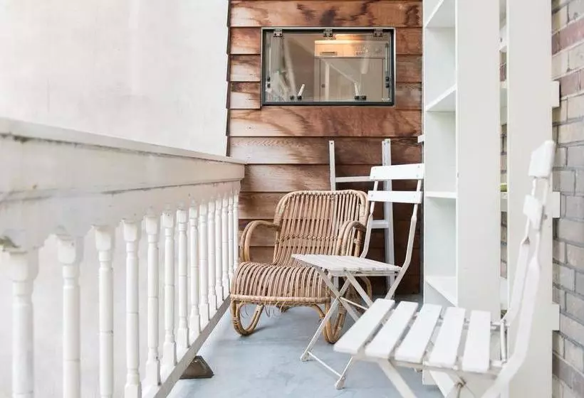تختخواب و صبحانه Sleeping Beauty Apartment Amsterdam
