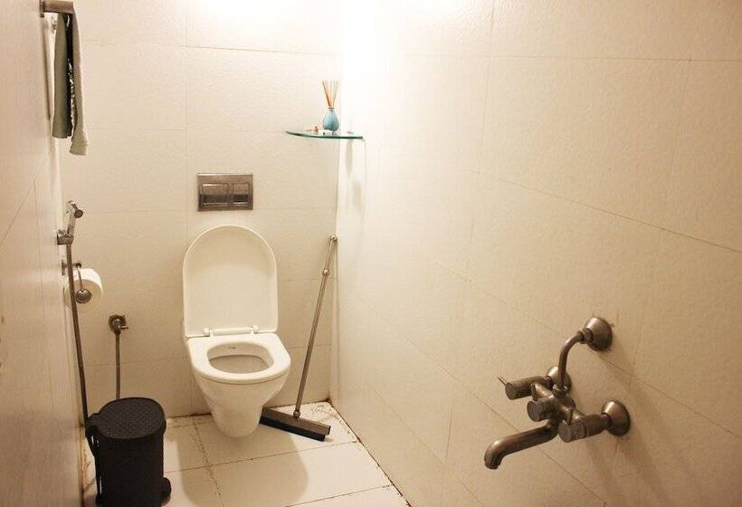 مبيت وإفطار Yogisthaan