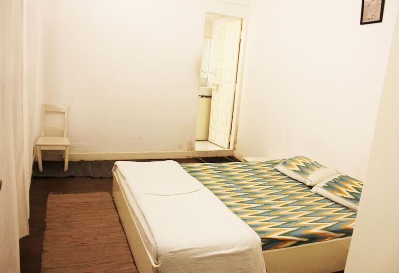 مبيت وإفطار Yogisthaan