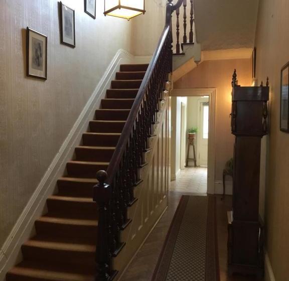 ホテル Campbell St Lodge