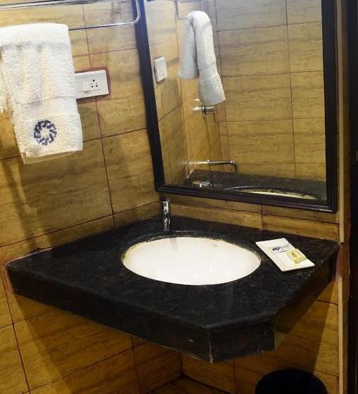 בית מלון כפרי Ranis Grand