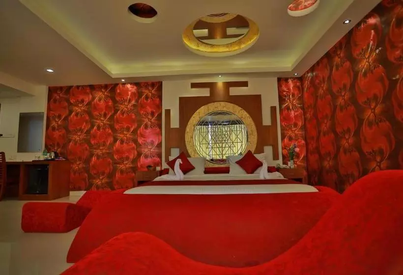 هتل Esha Heritage Inn