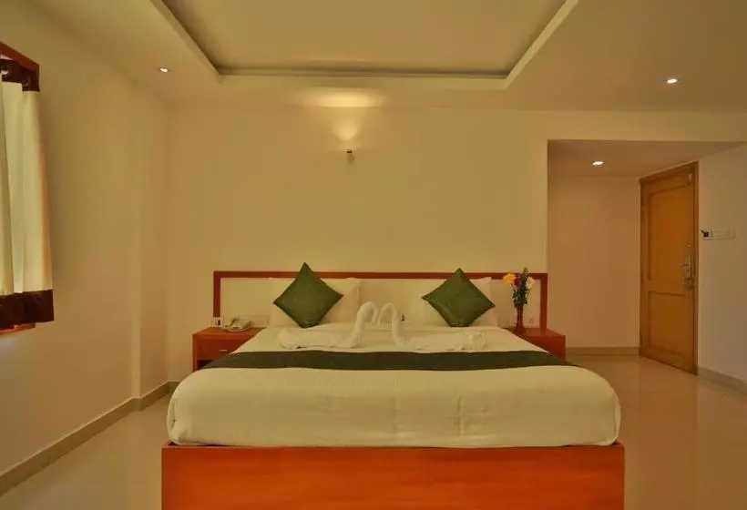 هتل Esha Heritage Inn