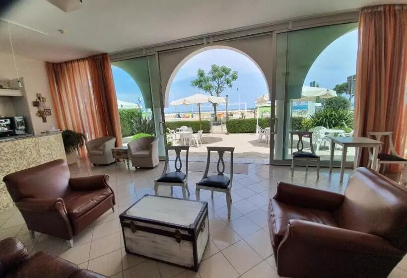هتل Villa Esedra