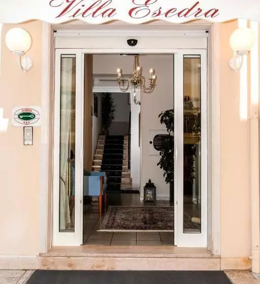 هتل Villa Esedra