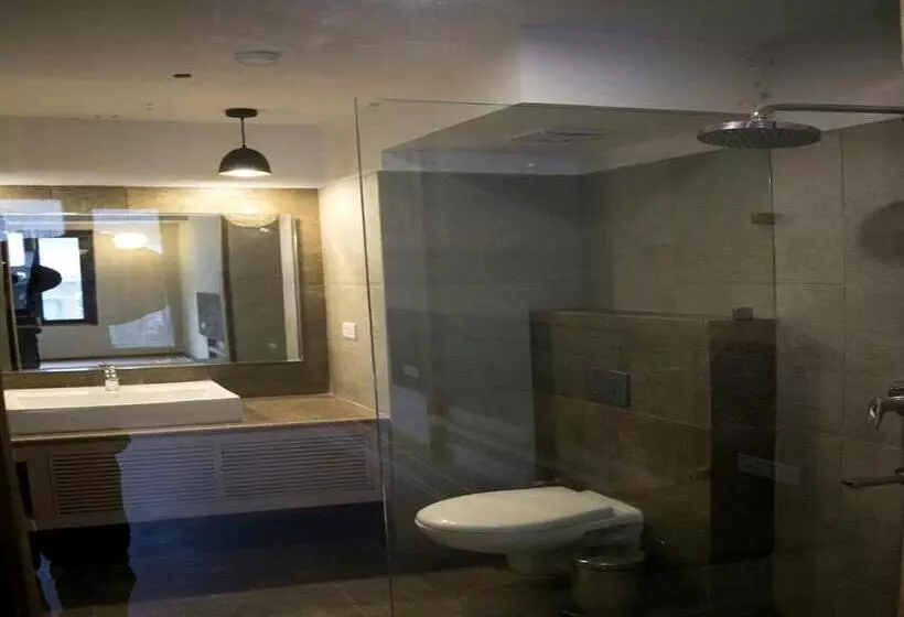 リゾートホテル The Kargil