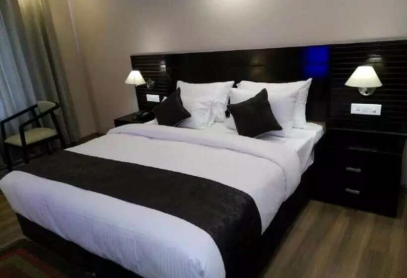 リゾートホテル The Kargil