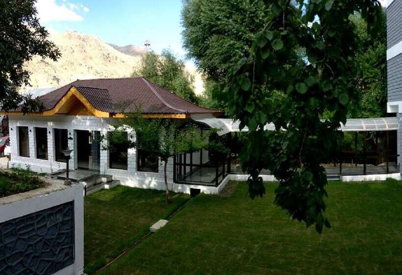 Resort The Kargil