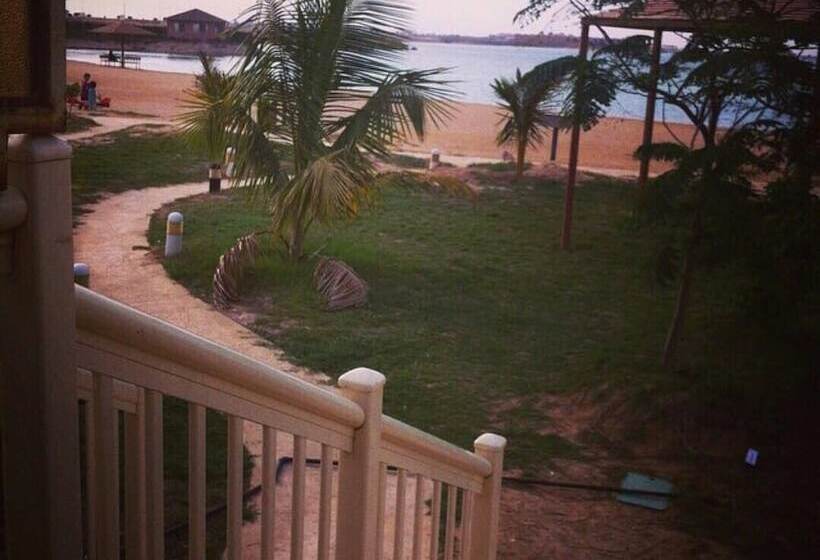 & Resort Golden Marina Yanbu