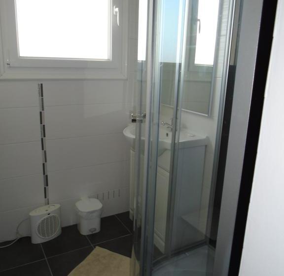 مبيت وإفطار Chez Annick