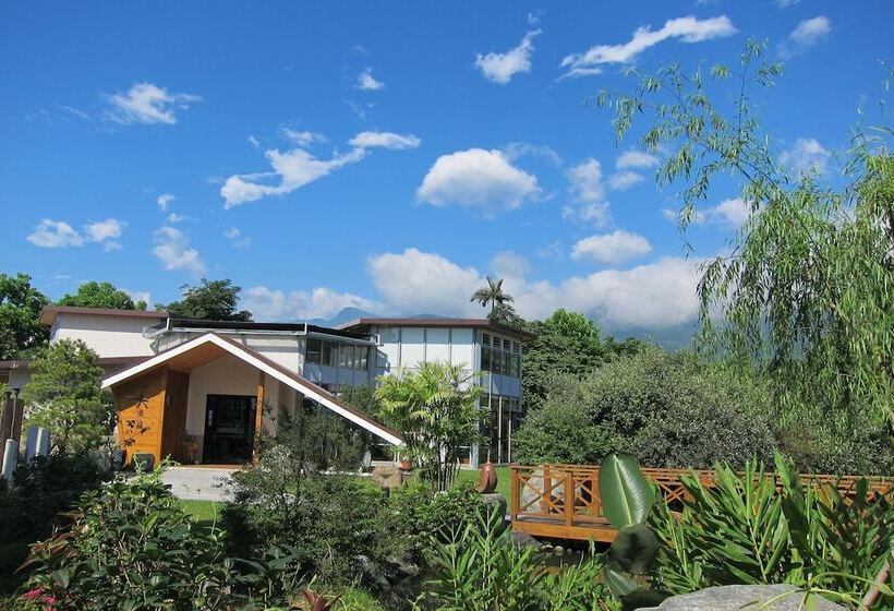 تختخواب و صبحانه Green Willow House