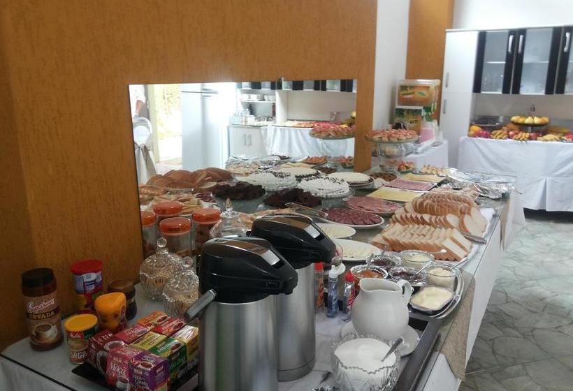 בית מלון כפרי E Pousada Alto Vale