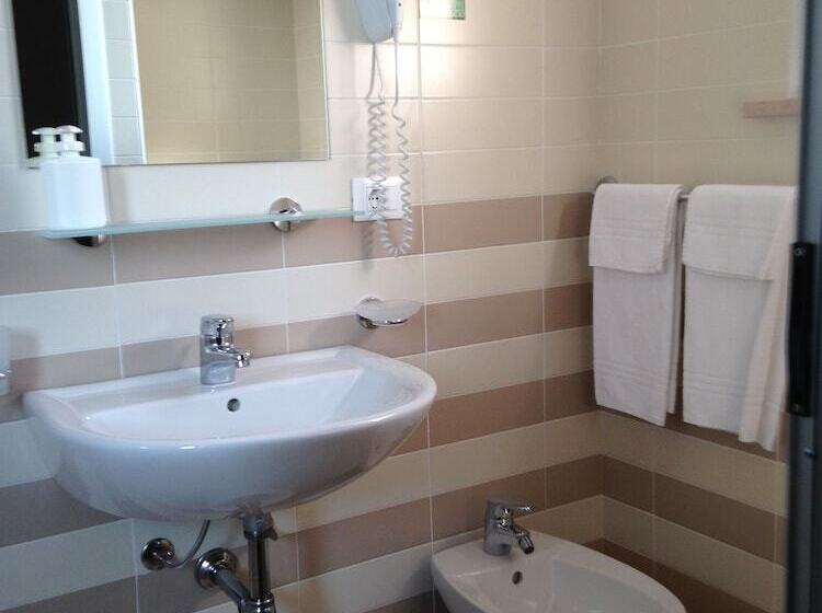 בית מלון כפרי Lazzarini