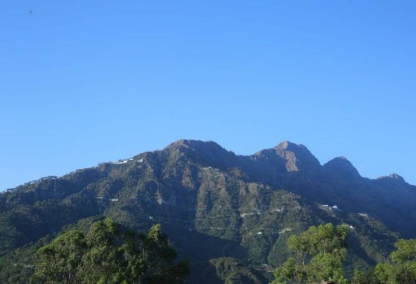 فندق Maharaja Inn