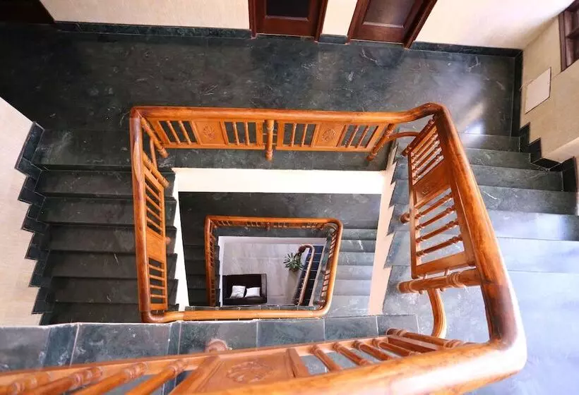 Hotelli Maharaja Inn