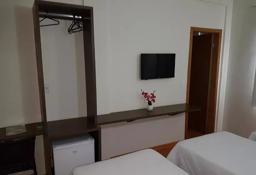 Hotelli 494 Oliveira Mg