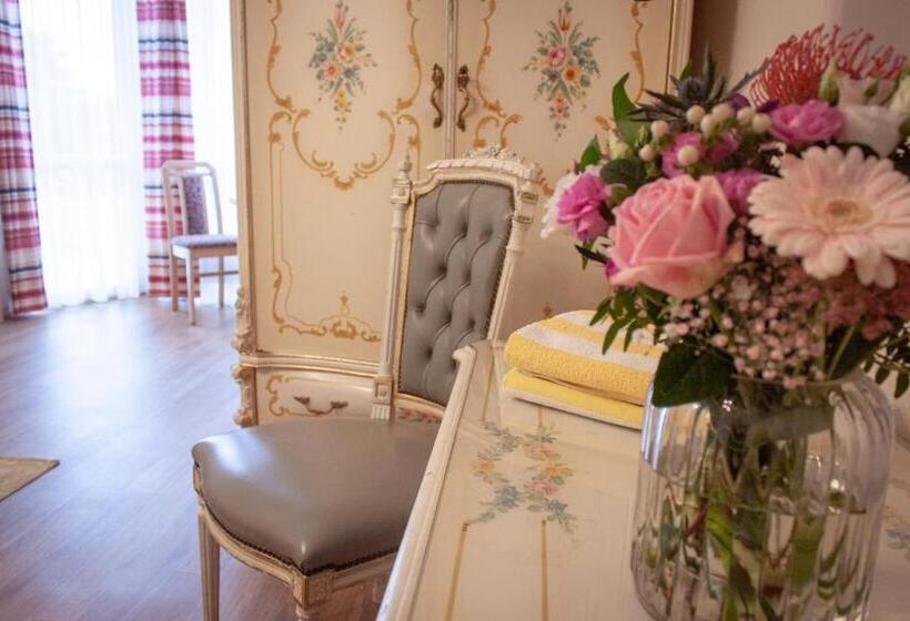 ホテル Steirerrast