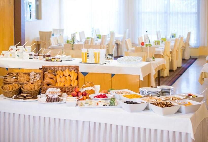 ホテル Steirerrast