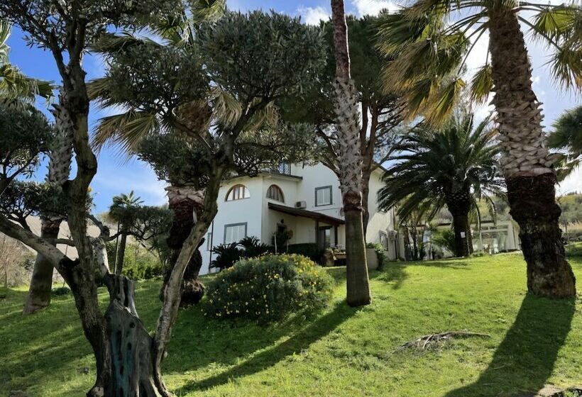 استراحتگاه Kalos Relais