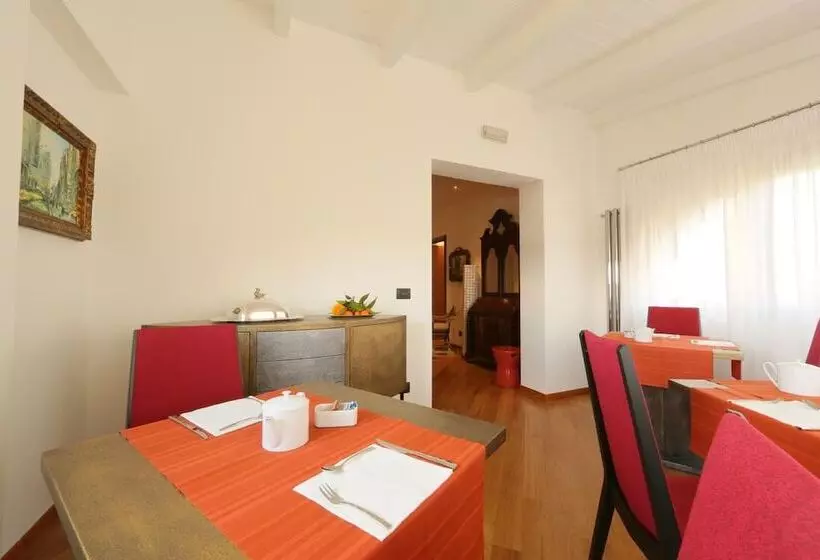 استراحتگاه Kalos Relais