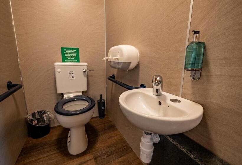 Yha Eden Project   Hostel