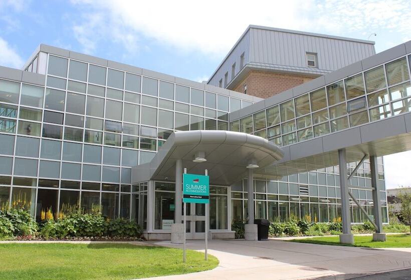 هتل Memorial University