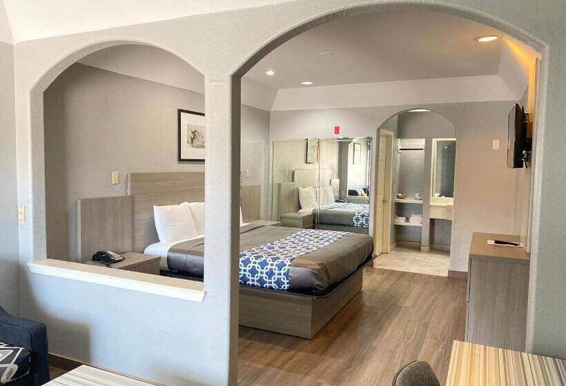 מוטל Island Suites Hobby Airport