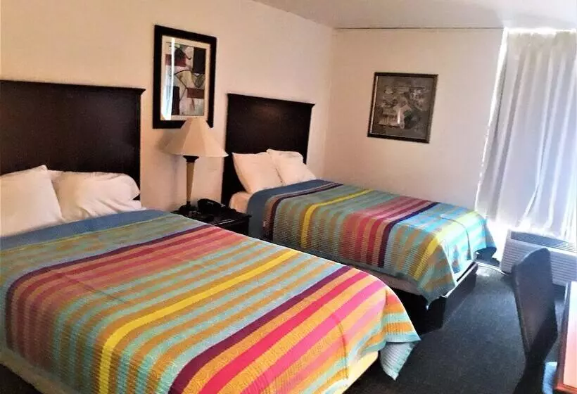 モーテル Madison Inn And Suites