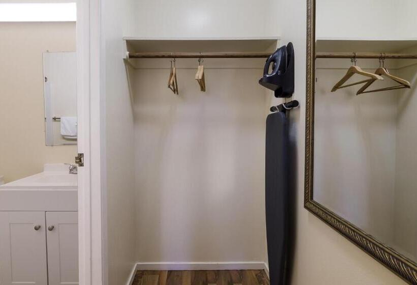 モーテル Rodeway Inn Livermore