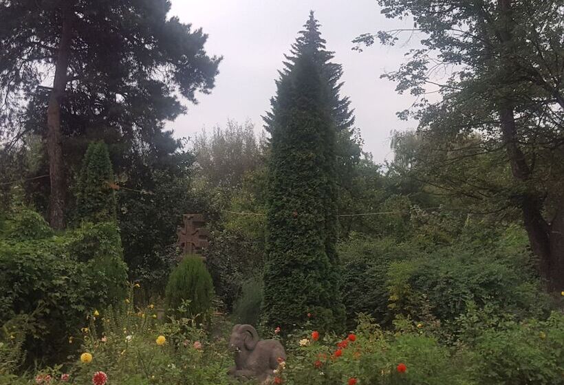 Vanadzor Armenia Health Resort &