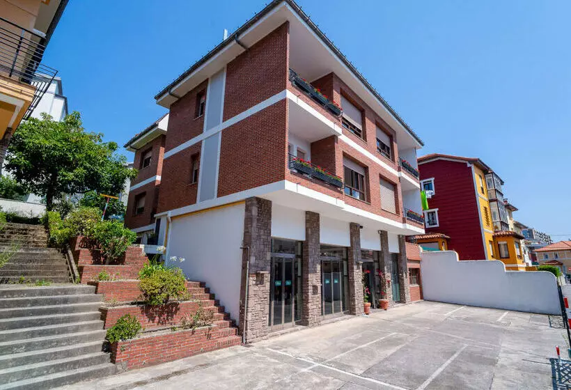 Hotelli Alojamientos Valdecilla 3000