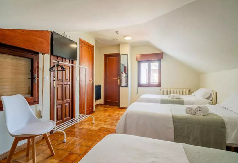 Hotelli Alojamientos Valdecilla 3000