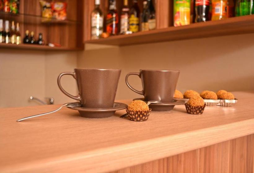 Bed and Breakfast Airport Glossel Panzió