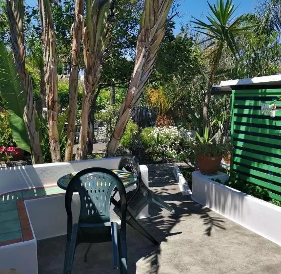تختخواب و صبحانه Aquilone Residence