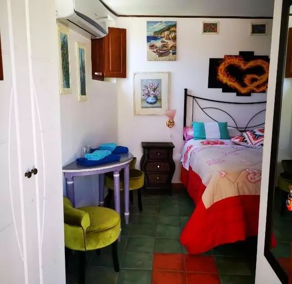 تختخواب و صبحانه Aquilone Residence