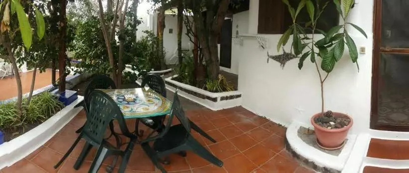 تختخواب و صبحانه Aquilone Residence