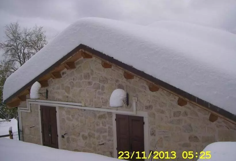 Aamiaismajoitus (B&B) Country House Antiche Dimore